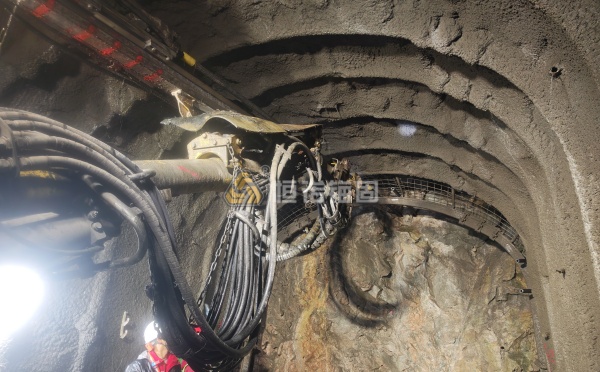 不同類型礦井巷道錨桿支護優缺點