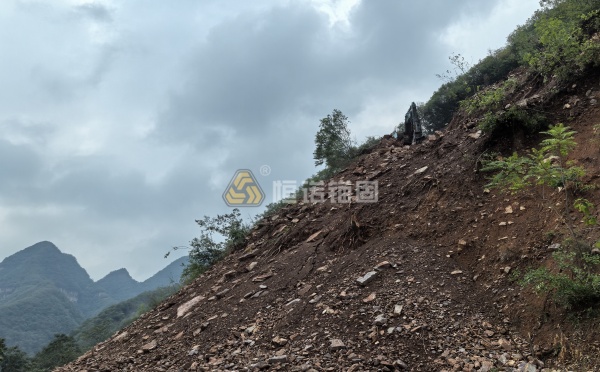 邊坡主動(dòng)防護(hù)網(wǎng)施工步驟