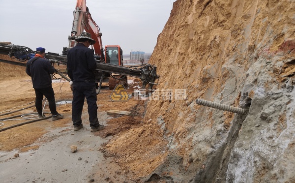 錨桿鉆孔過程中的注意事項有哪些