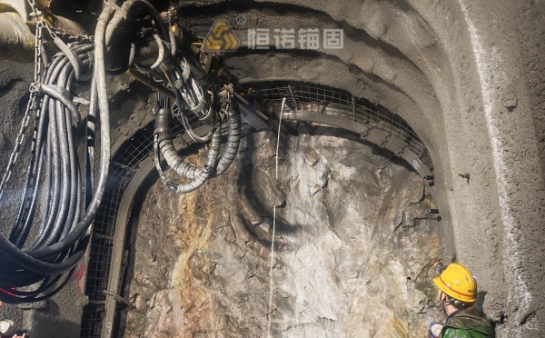 礦山高應力巖層支護新選擇：自鉆式中空錨桿技術優勢與應用